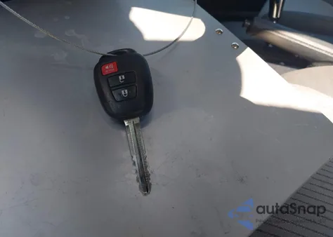 2015 Toyota Rav4 Le z USA, uszkodzony, nr VIN 2T3ZFREV8FW229707